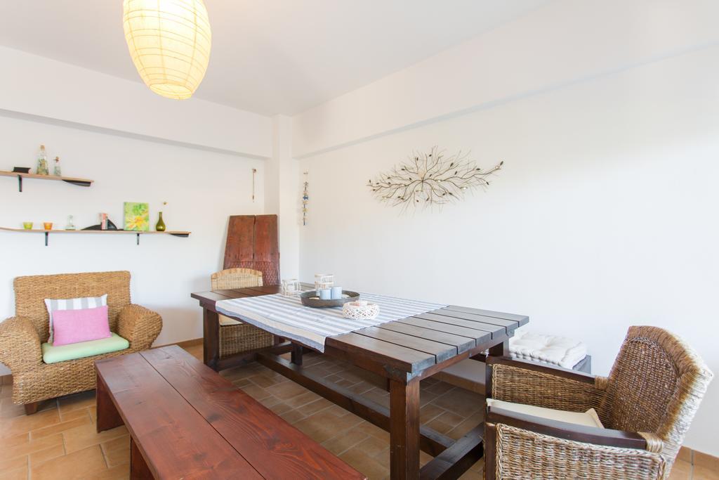 סכיניאס Marathon Beachside Villa 100M From The Beach מראה חיצוני תמונה