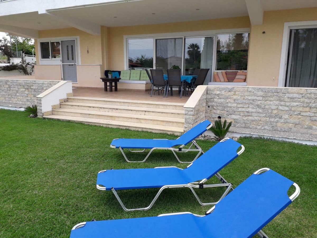 סכיניאס Marathon Beachside Villa 100M From The Beach מראה חיצוני תמונה